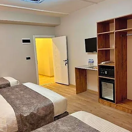 Hotel Skymoon Airport 4*